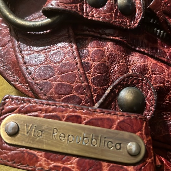 Italian Via Republica Genuine Embossed Leather Purse 🔥 - Picture 16 of 16